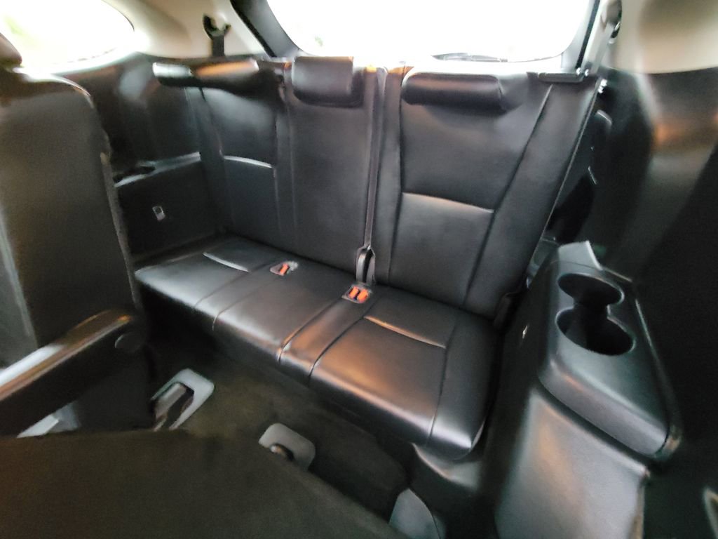 Used 2023 Toyota Highlander XLE image 47