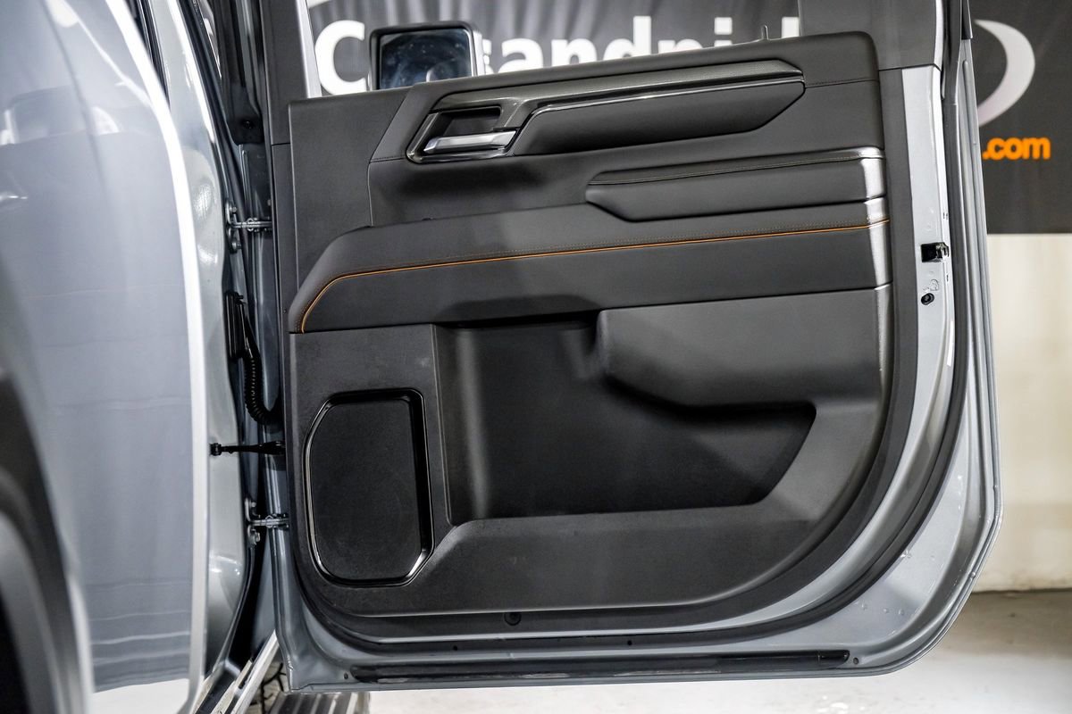 Used 2024 GMC Sierra 2500 AT4 w/ AT4 Premium Plus Package image 39