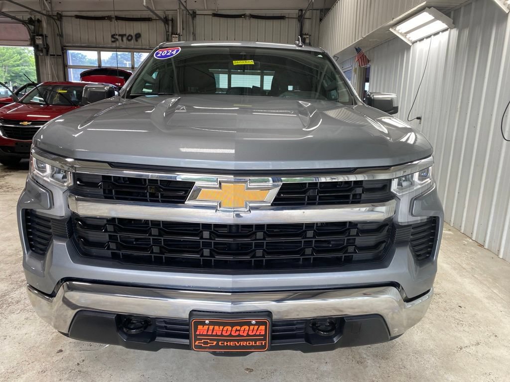 Used 2024 Chevrolet Silverado 1500 LT AWD/4WD image 7