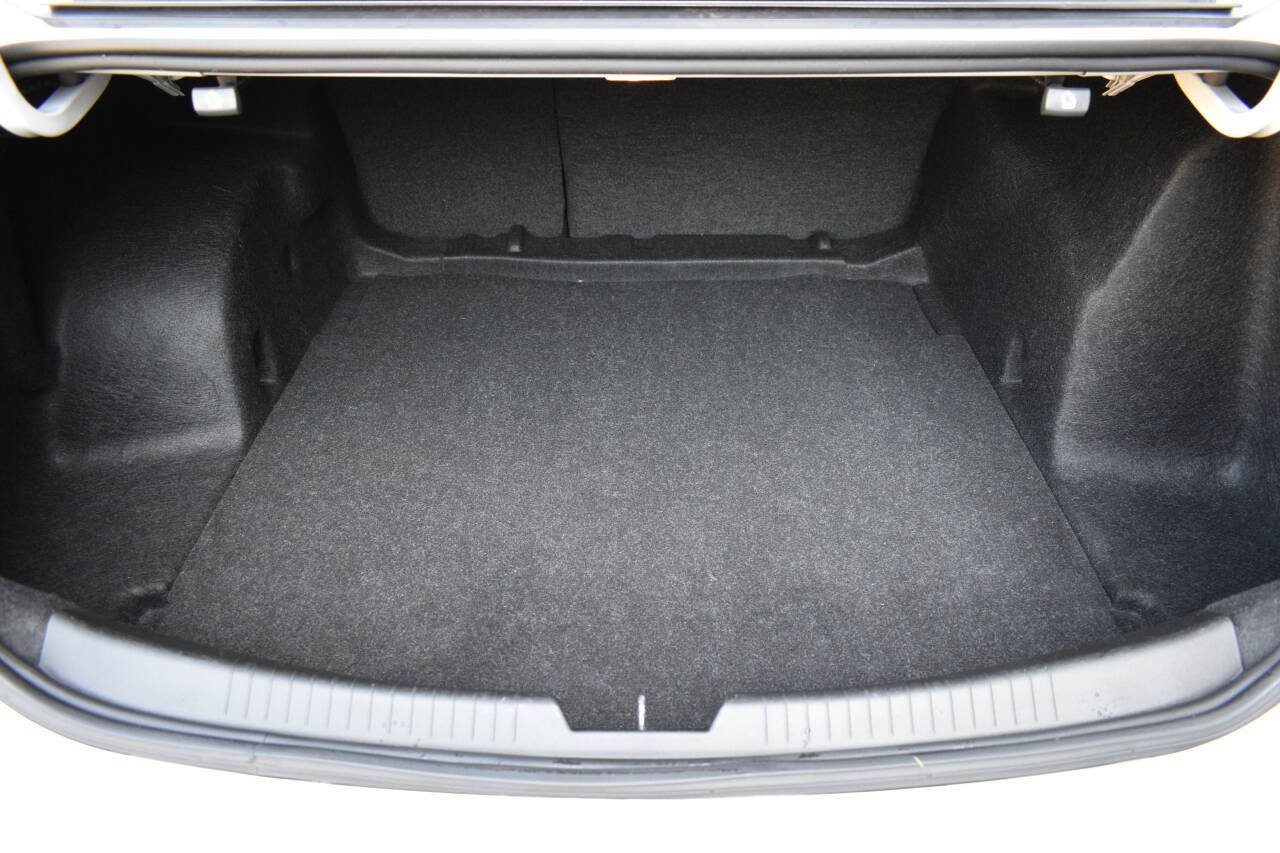 Used 2023 Chevrolet Malibu RS FWD image 10