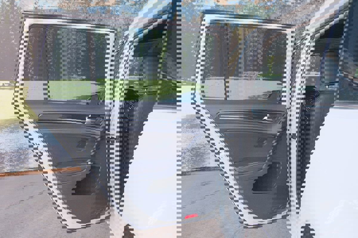 Used 2017 Volkswagen Golf SEL image 38