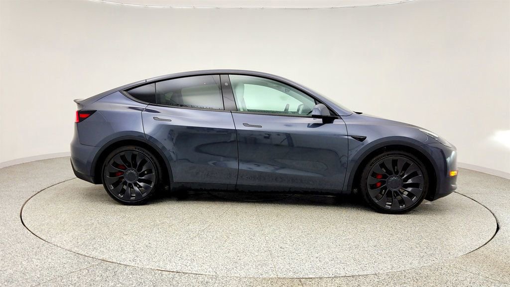 Used 2023 Tesla Model Y Performance image 4