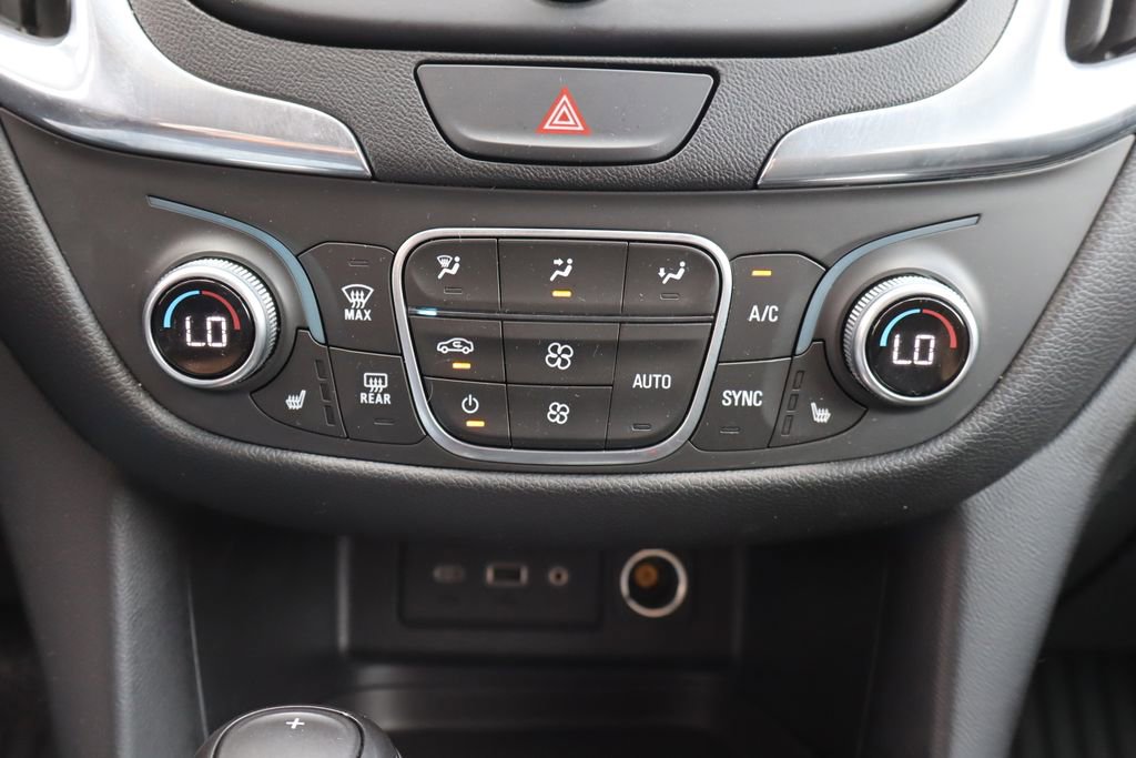 Used 2019 Chevrolet Equinox LT w/ Driver Convenience Package FWD image 11