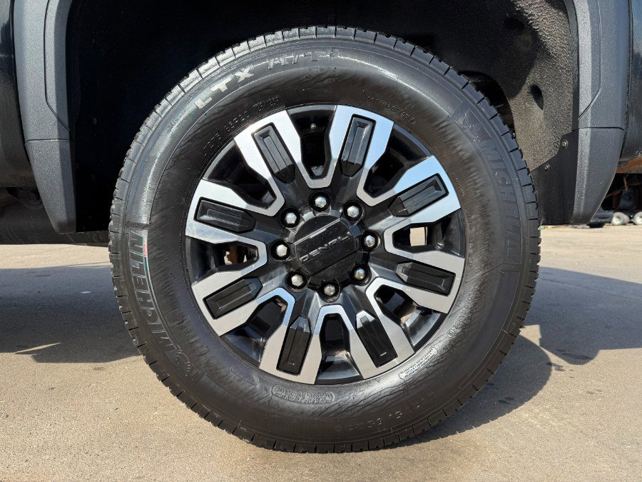 Used 2020 GMC Sierra 3500 Denali w/ Denali Ultimate Package AWD/4WD image 13
