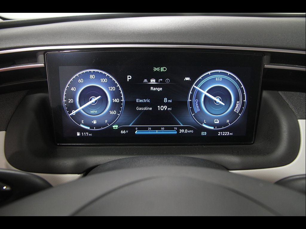 Certified 2024 Hyundai Tucson Limited AWD/4WD image 8