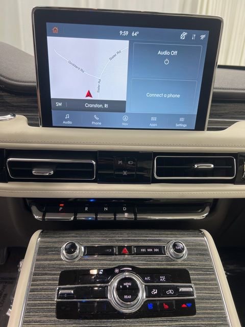 Used 2022 Lincoln Aviator Black Label w/ Class IV Trailer Tow Package AWD/4WD image 12