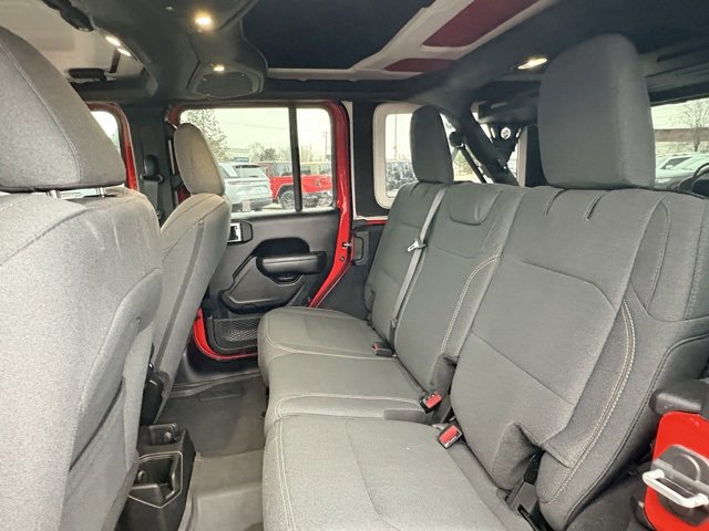 Used 2025 Jeep Wrangler Sport S image 13