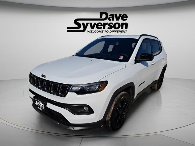 New 2026 Jeep Compass Latitude AWD/4WD image 1