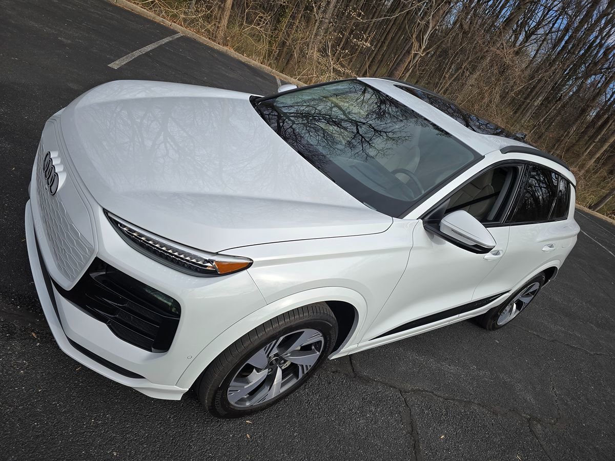 Used 2025 Audi Q6 e-tron Premium Plus AWD/4WD image 67