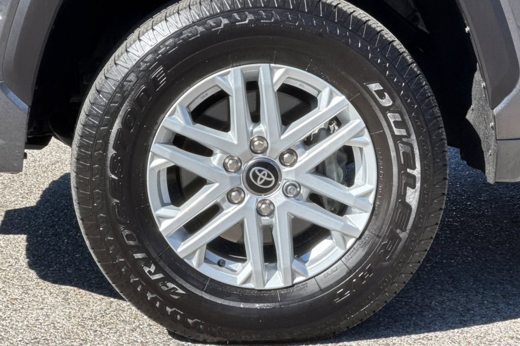 Certified 2025 Toyota Tundra SR5 AWD/4WD image 25