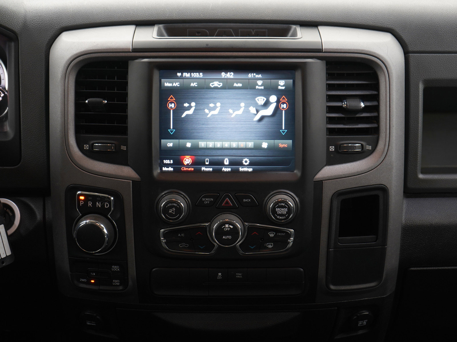 Used 2020 RAM 1500 Express w/ Wheel & Sound Group image 17