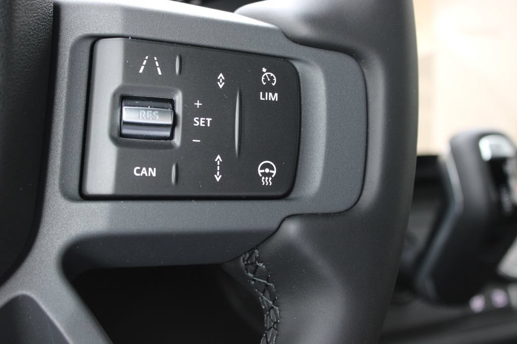 New 2026 Land Rover Defender 130 X-Dynamic SE AWD/4WD image 20