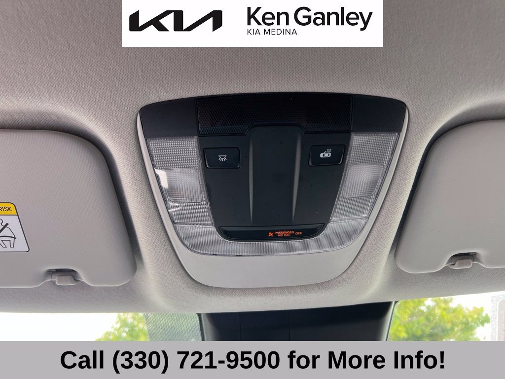 Certified 2025 Kia Seltos LX AWD/4WD image 36