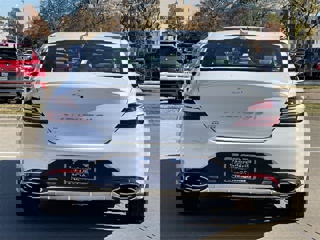 Used 2025 Genesis G70 2.5T image 5