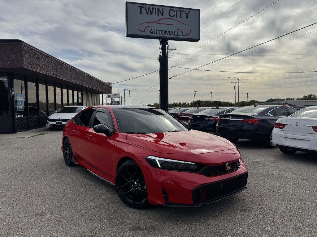 Used 2025 Honda Civic Sport image 1