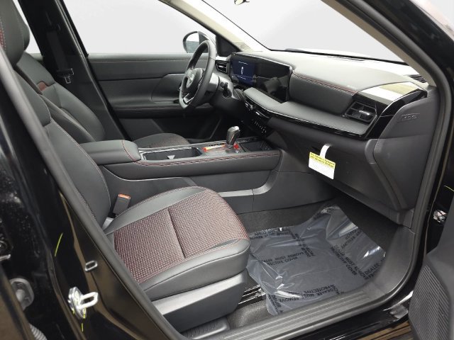 New 2027 Nissan Kicks SR w/ SR Premium Package FWD image 39