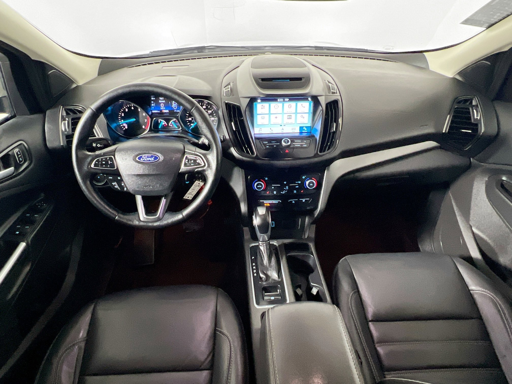 Used 2018 Ford Escape SEL w/ Ford Safe & Smart Package FWD image 29