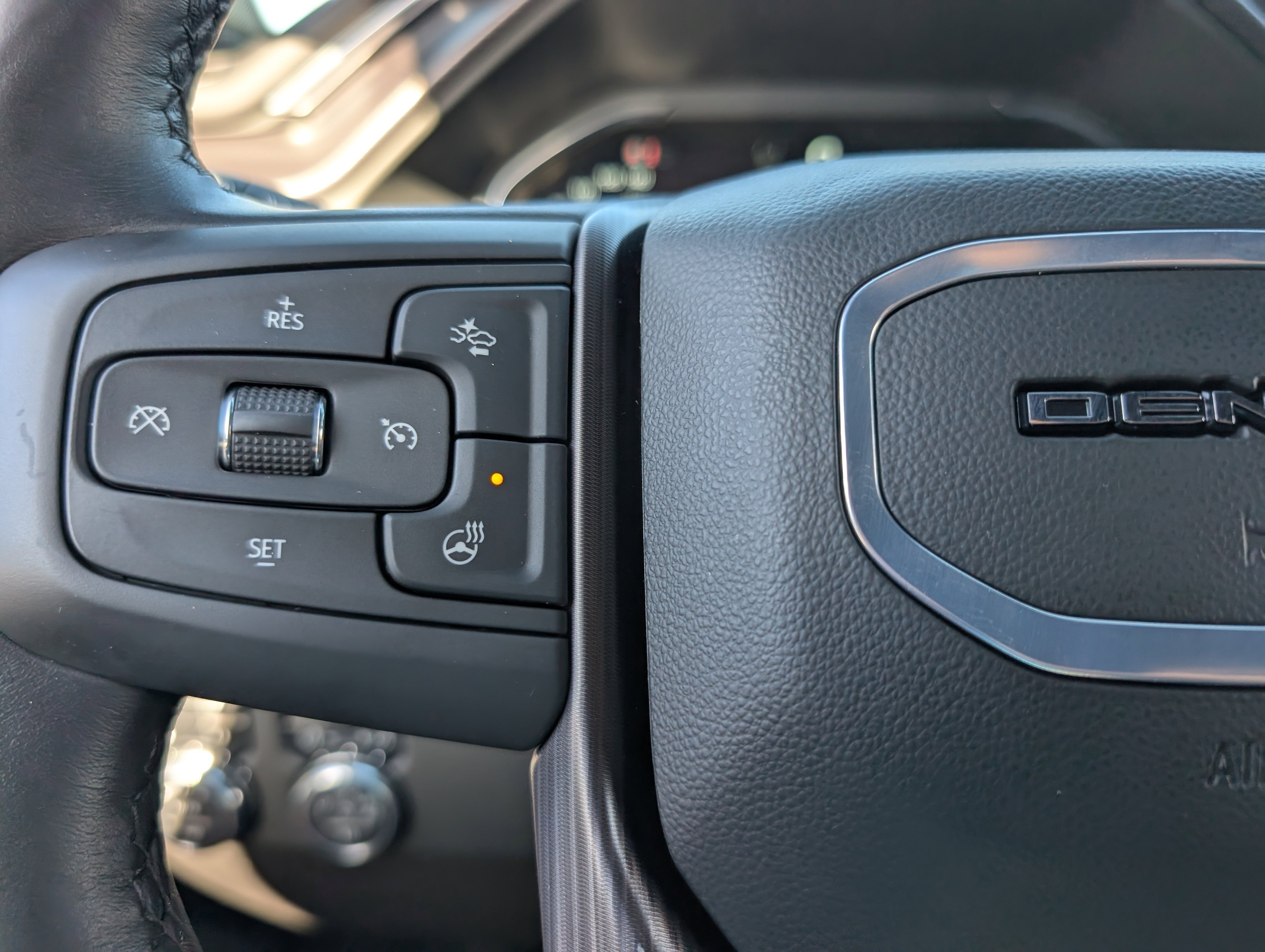 Used 2024 GMC Sierra 2500 Denali Ultimate w/ Max Trailering Package image 25