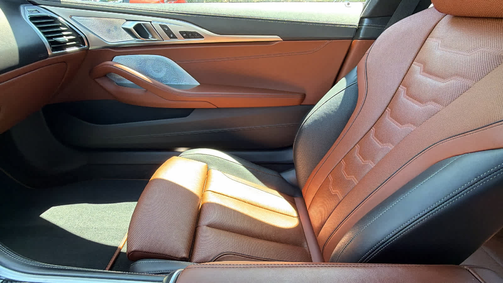 Used 2020 BMW M850i xDrive Coupe AWD/4WD image 12