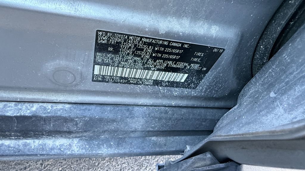 Used 2019 Toyota RAV4 LE image 6