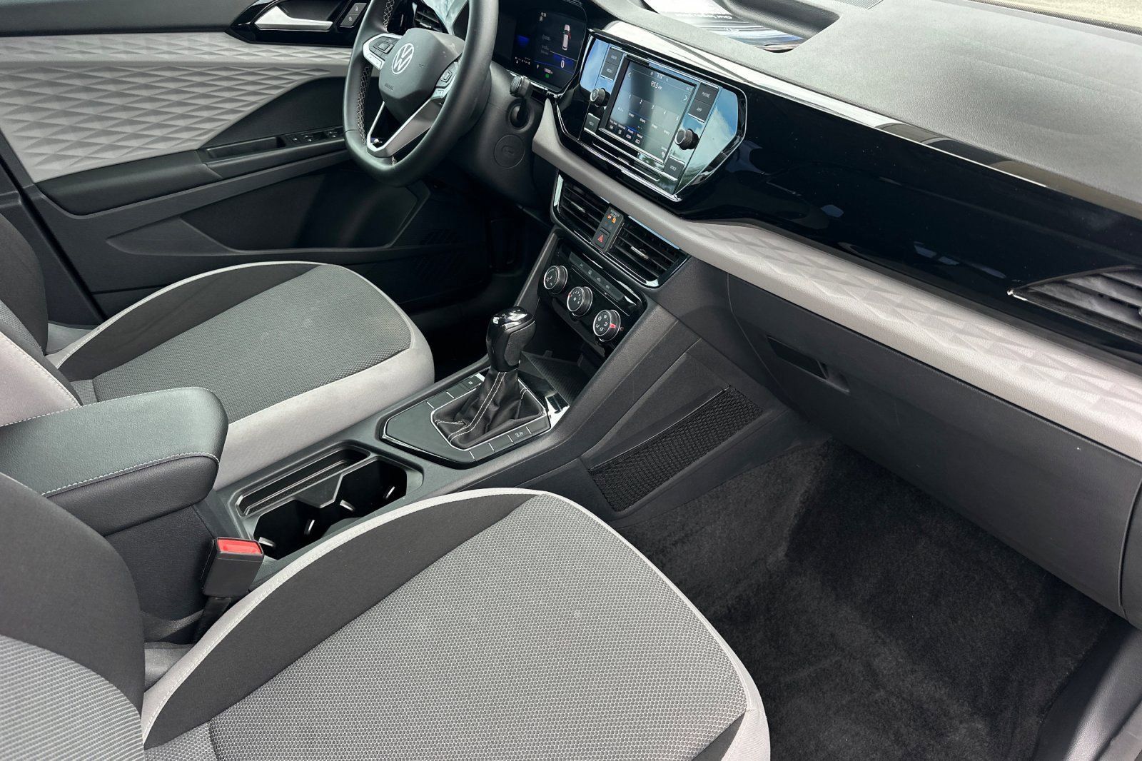 Used 2023 Volkswagen Taos S FWD image 16