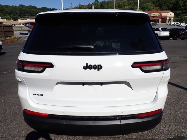 New 2025 Jeep Grand Cherokee L Altitude image 4