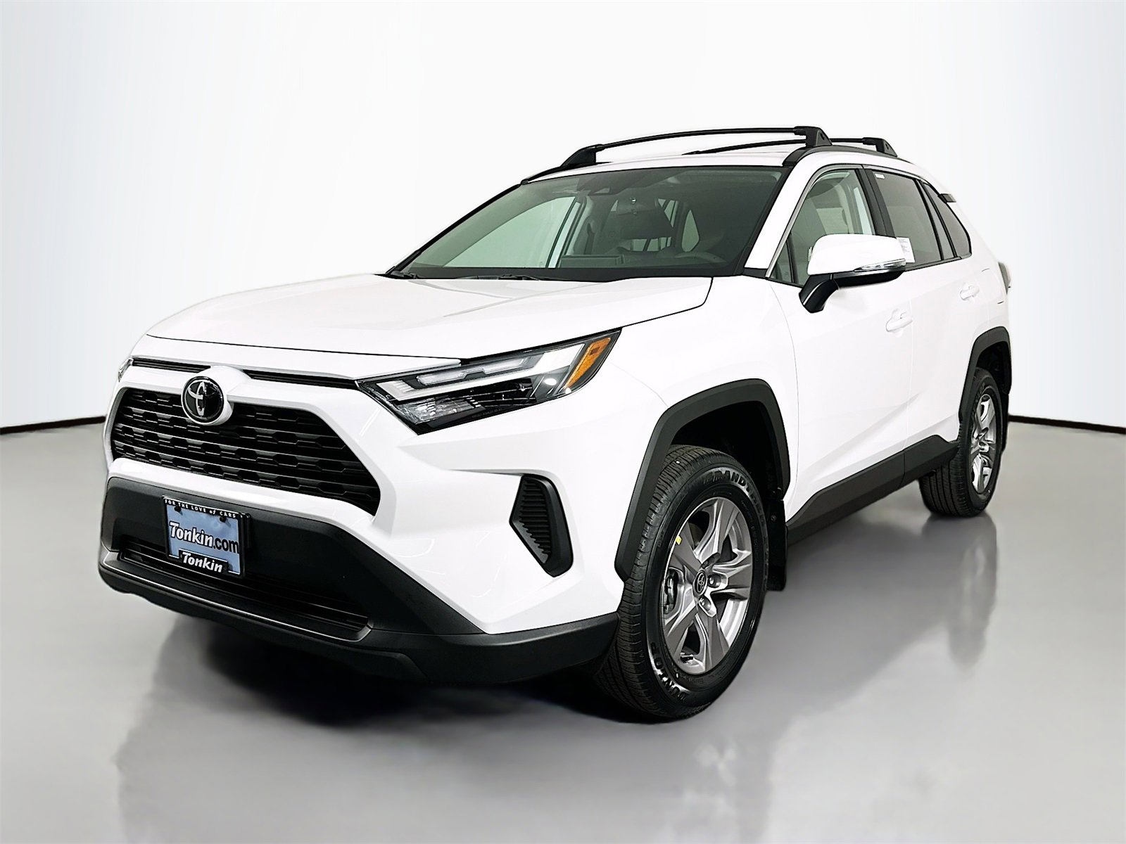 New 2025 Toyota RAV4 XLE image 3