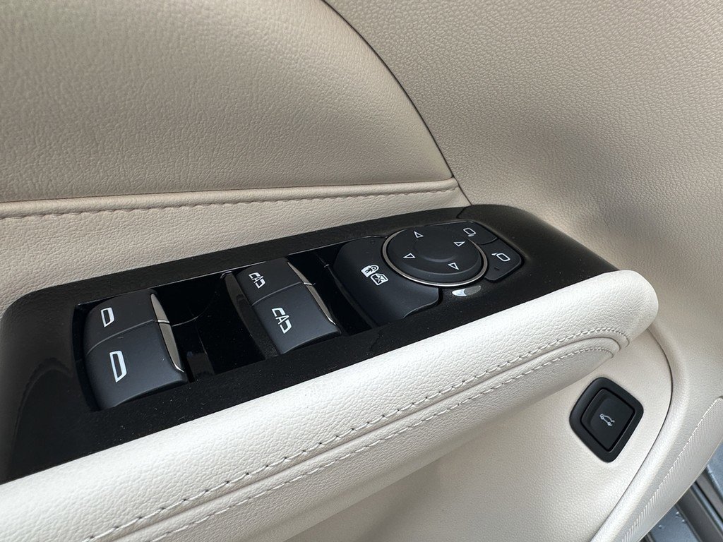 New 2025 Cadillac CT4 Premium Luxury image 19