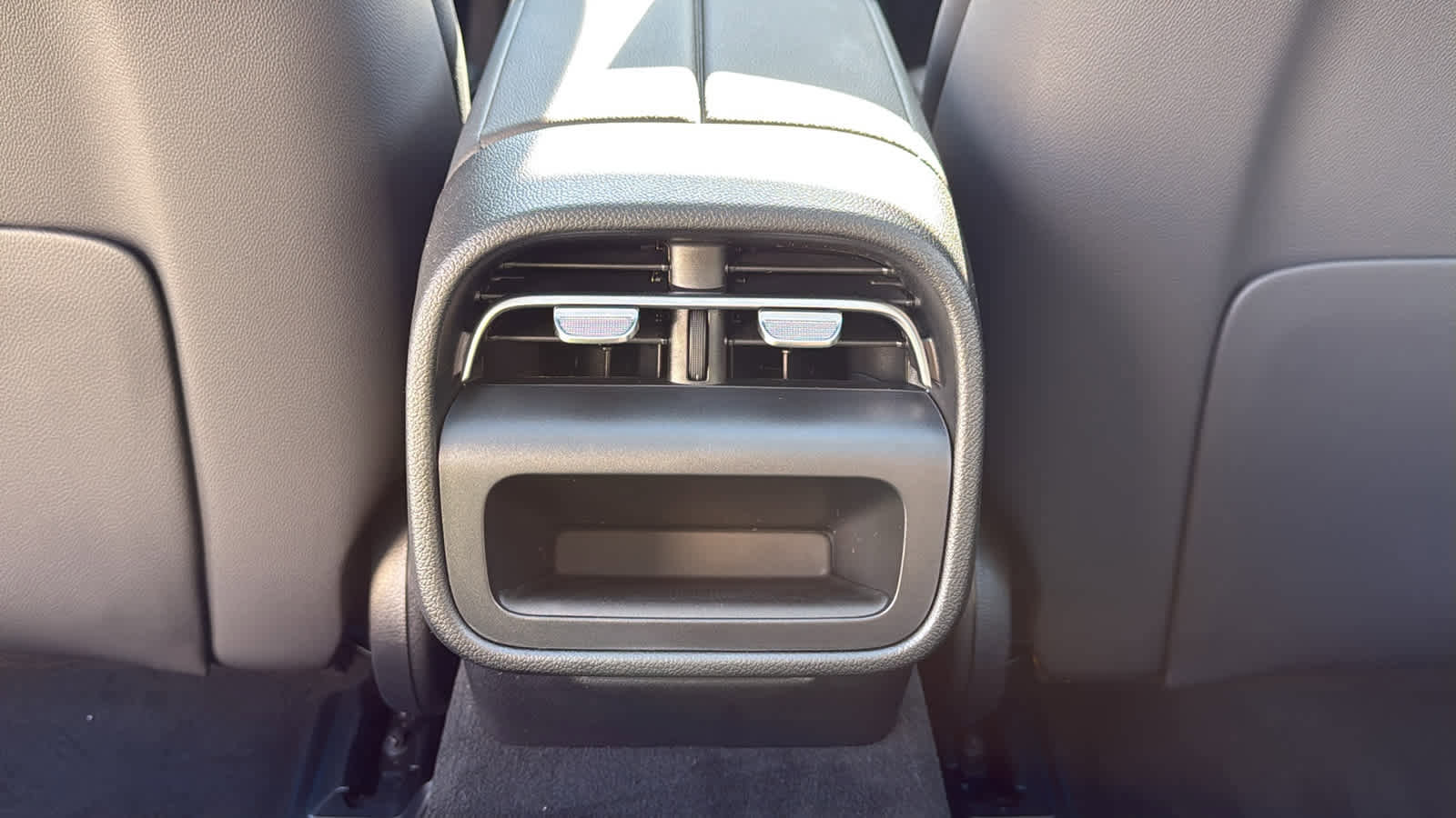 New 2026 Mercedes-Benz E 350 4MATIC Sedan image 28