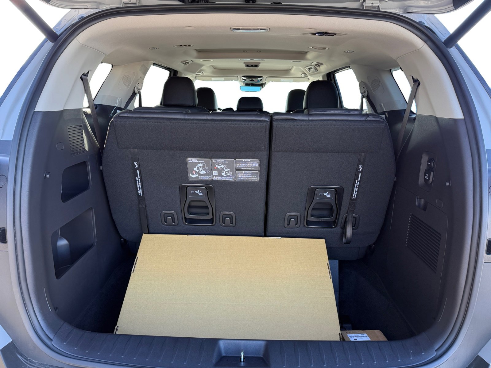 New 2026 Kia Carnival SX Prestige image 17