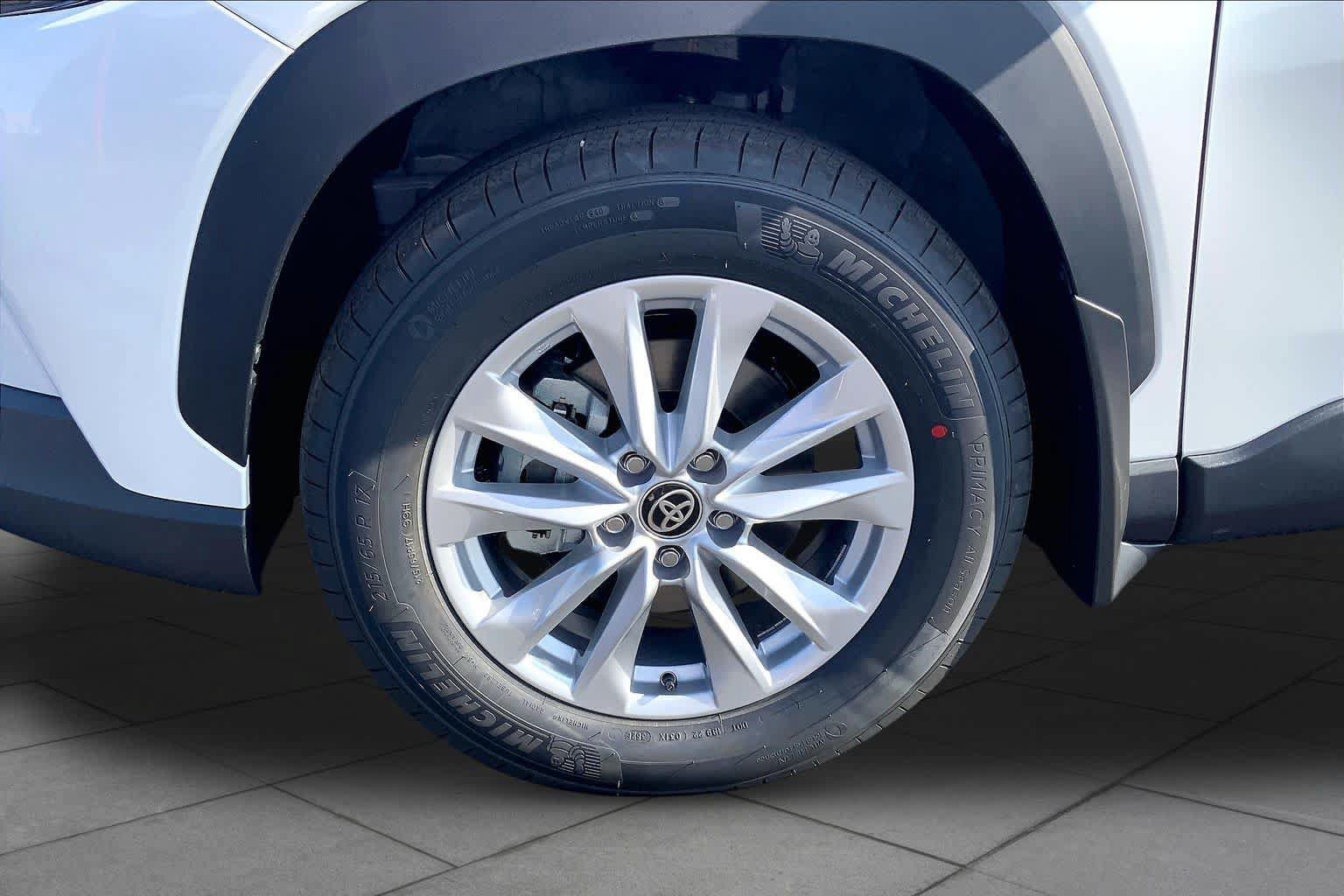 New 2026 Toyota Corolla Cross LE FWD image 11