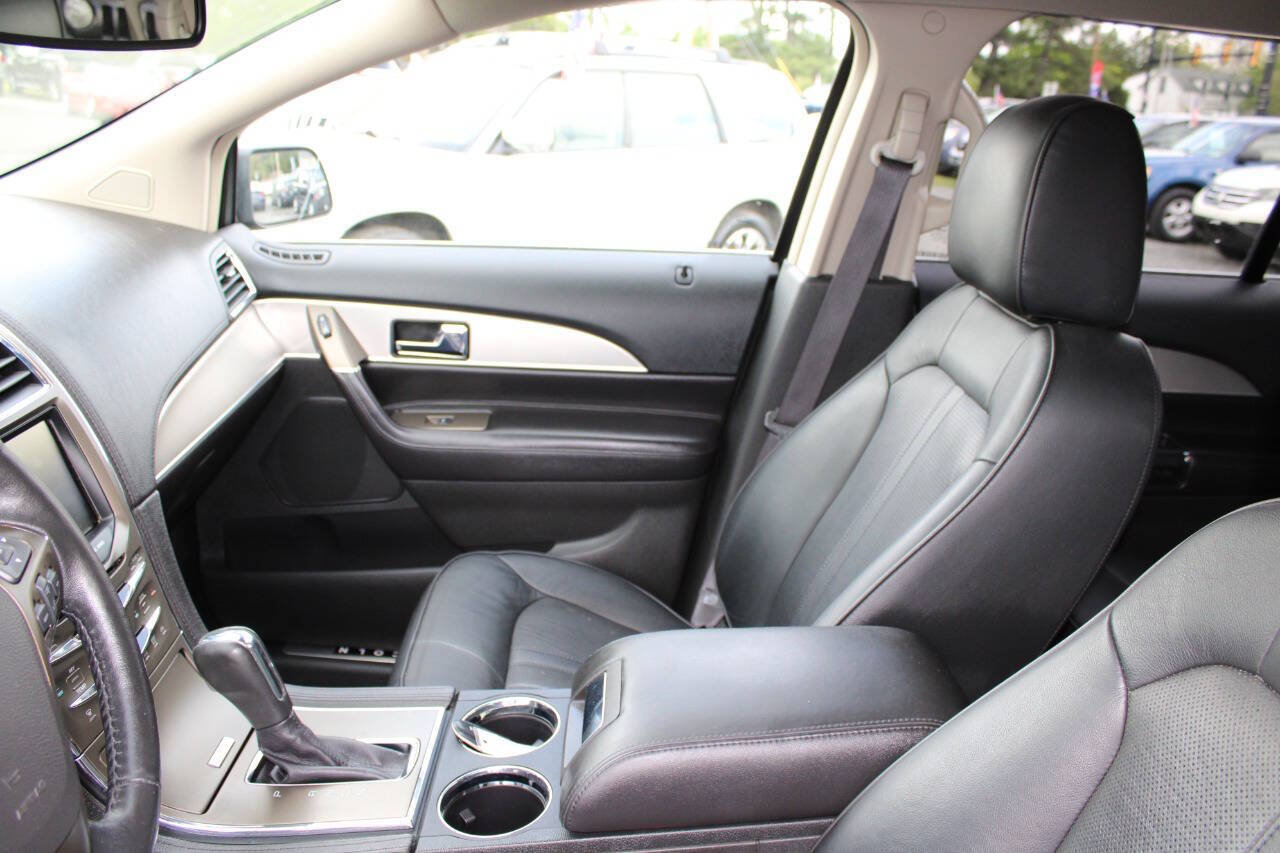 Used 2013 Lincoln MKX AWD image 14