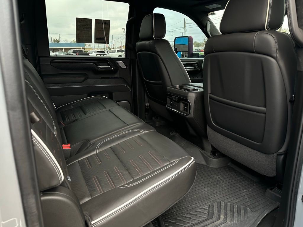 Used 2024 GMC Sierra 2500 AT4X w/ AT4X AEV Edition image 18