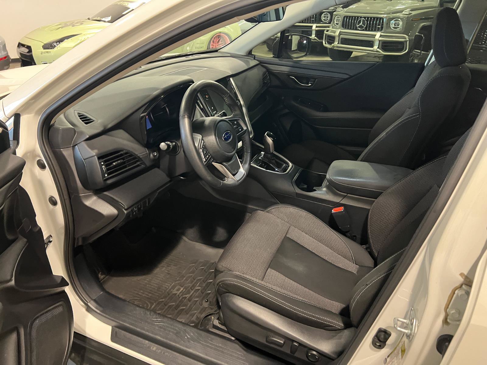 Used 2024 Subaru Outback Premium AWD/4WD image 10
