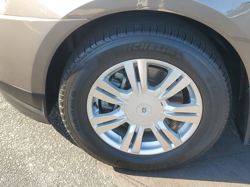 Used 2012 Cadillac SRX Luxury FWD image 11