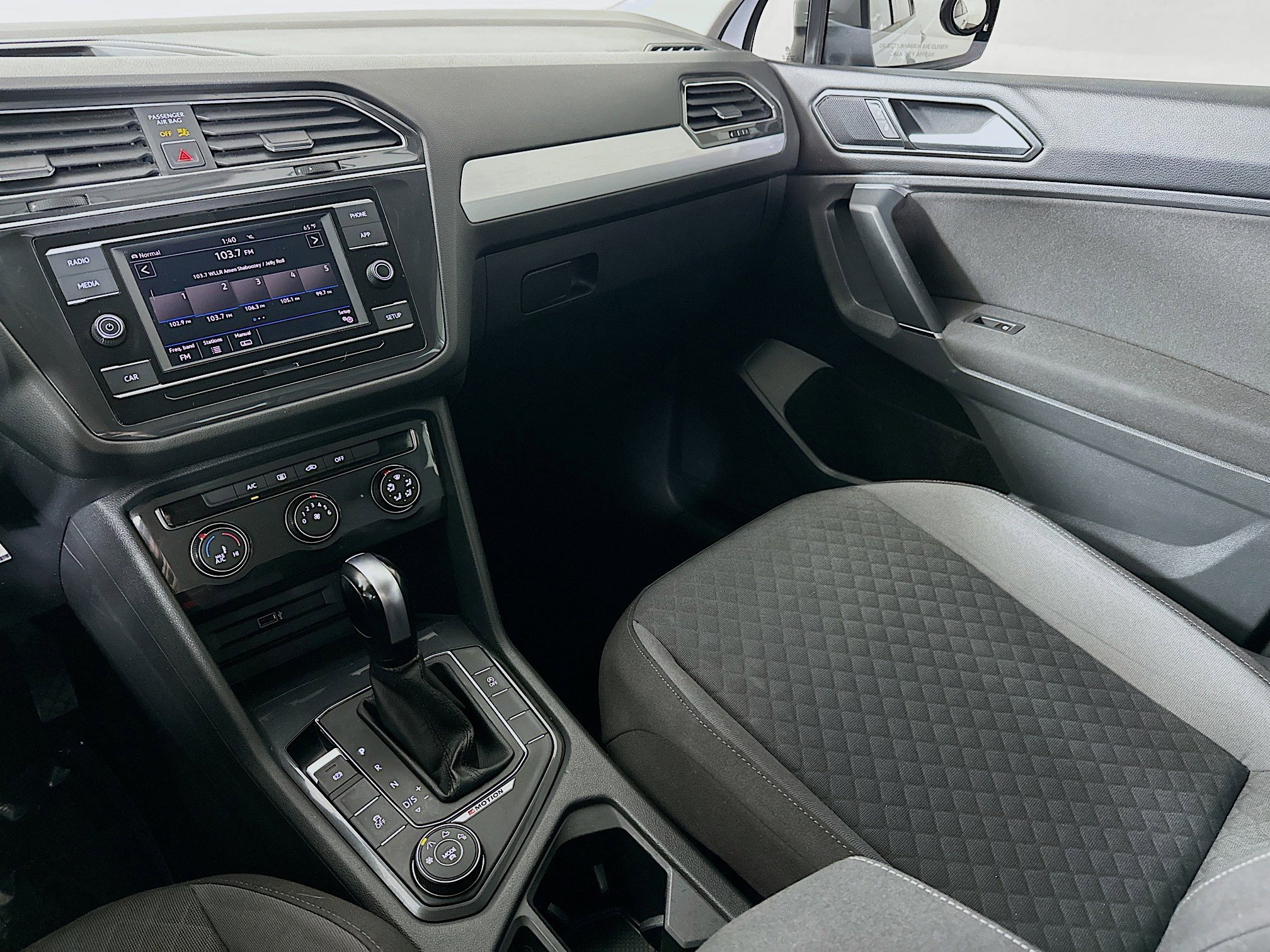 Used 2018 Volkswagen Tiguan S AWD/4WD image 21