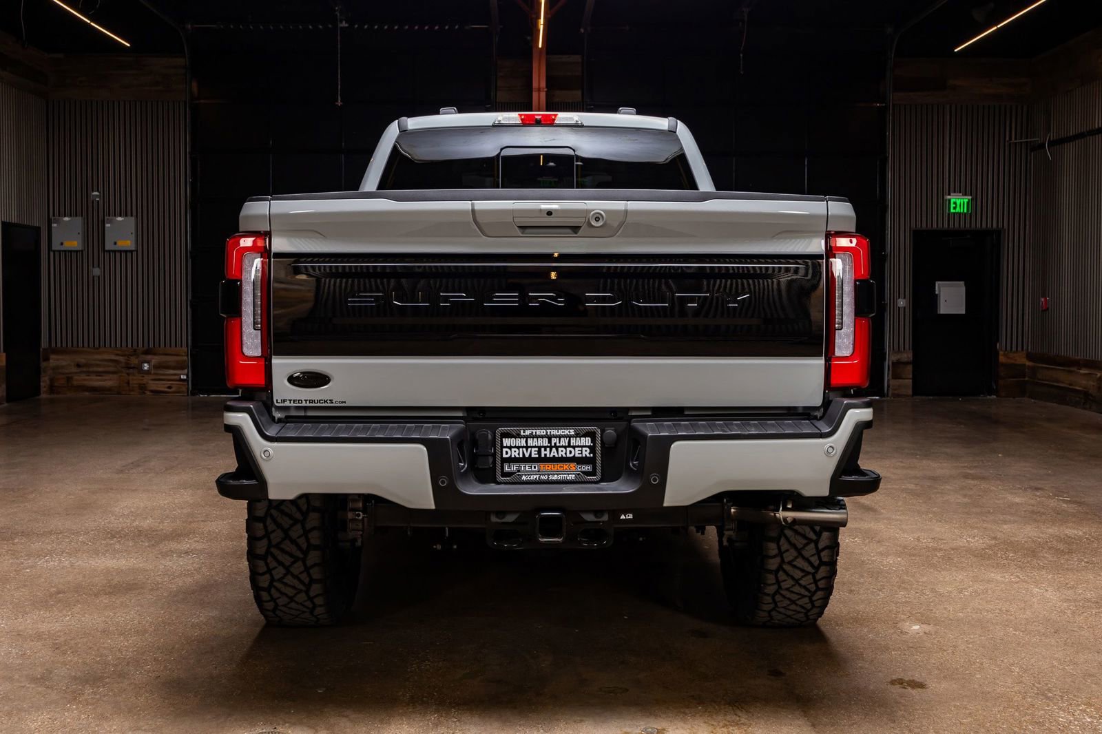 Used 2026 Ford F250 Platinum AWD/4WD image 8
