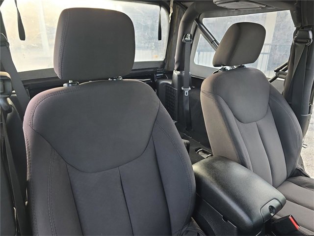Used 2015 Jeep Wrangler Sport image 23