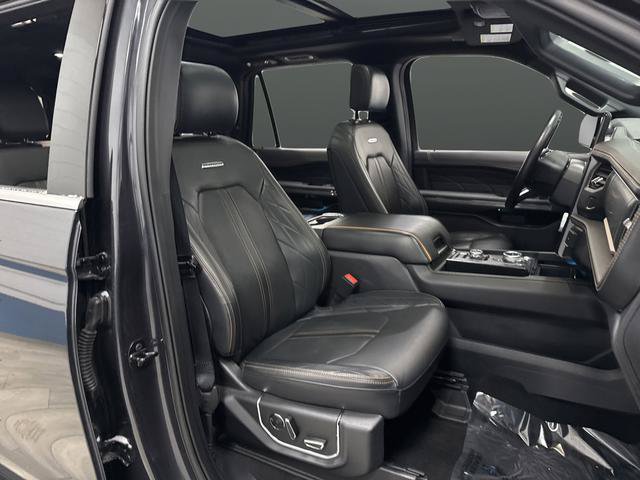 Used 2024 Ford Expedition Max Platinum AWD/4WD image 32
