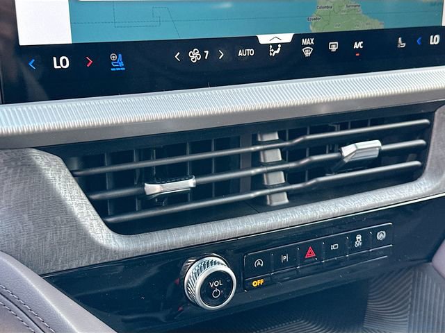 New 2026 Ford Explorer Platinum image 11