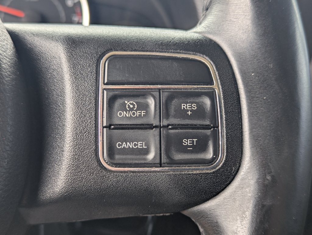 Used 2015 Jeep Wrangler Unlimited Sahara w/ Connectivity Group AWD/4WD image 18