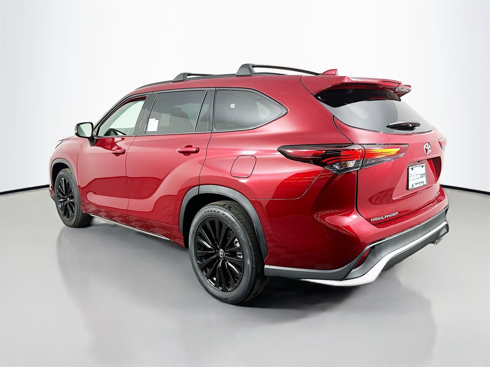 New 2026 Toyota Highlander XSE image 5