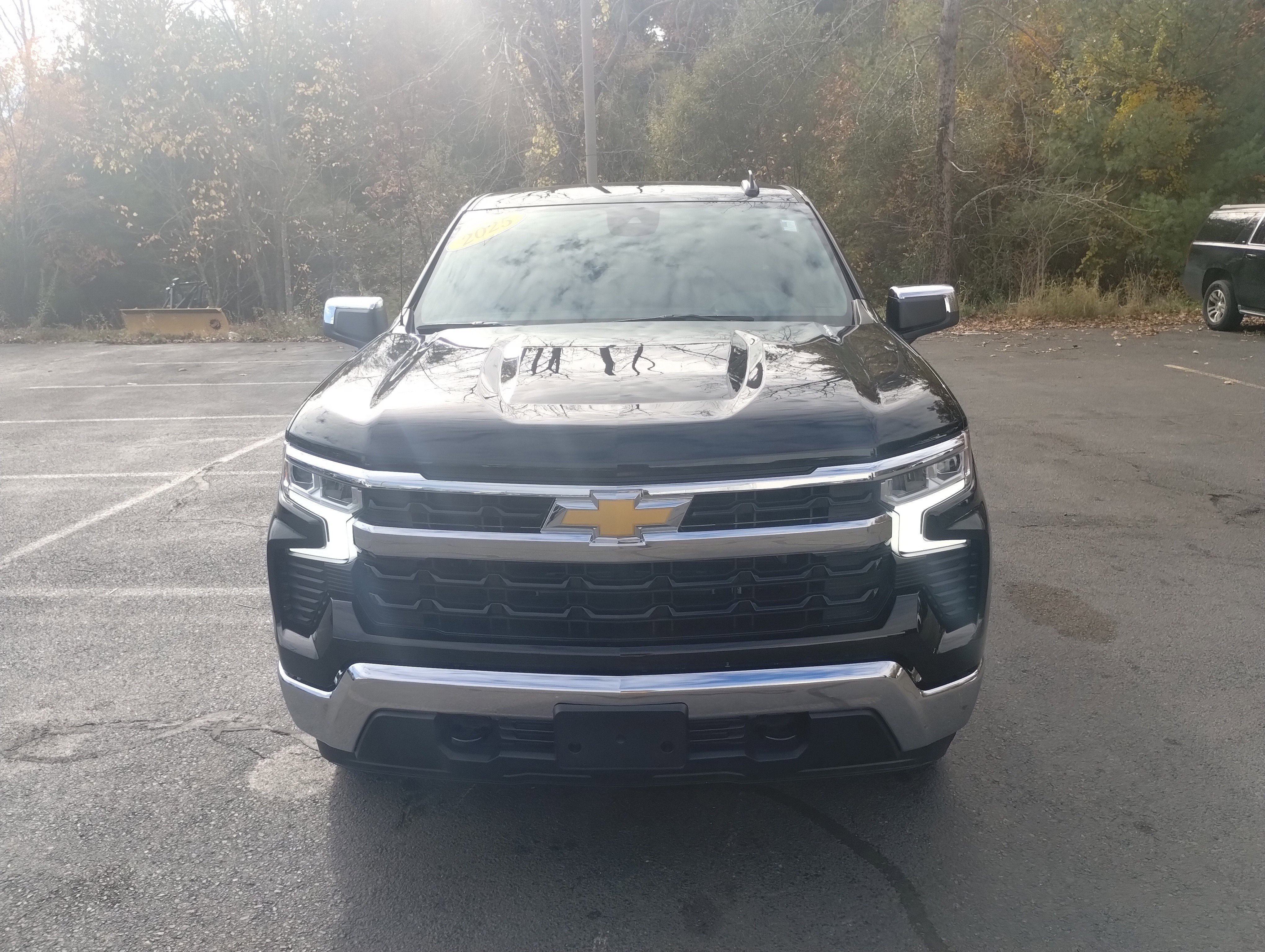 Used 2025 Chevrolet Silverado 1500 LT image 8