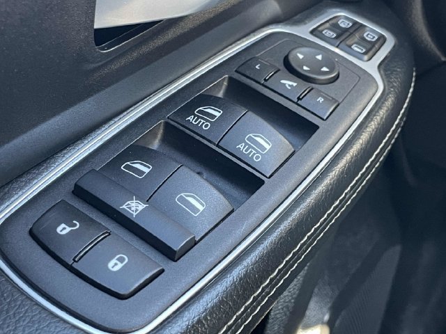 Used 2024 RAM 3500 Big Horn AWD/4WD image 22