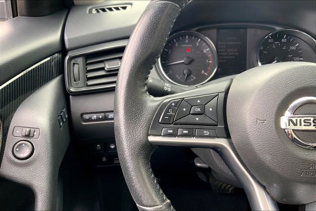 Used 2019 Nissan Rogue SL AWD/4WD image 18