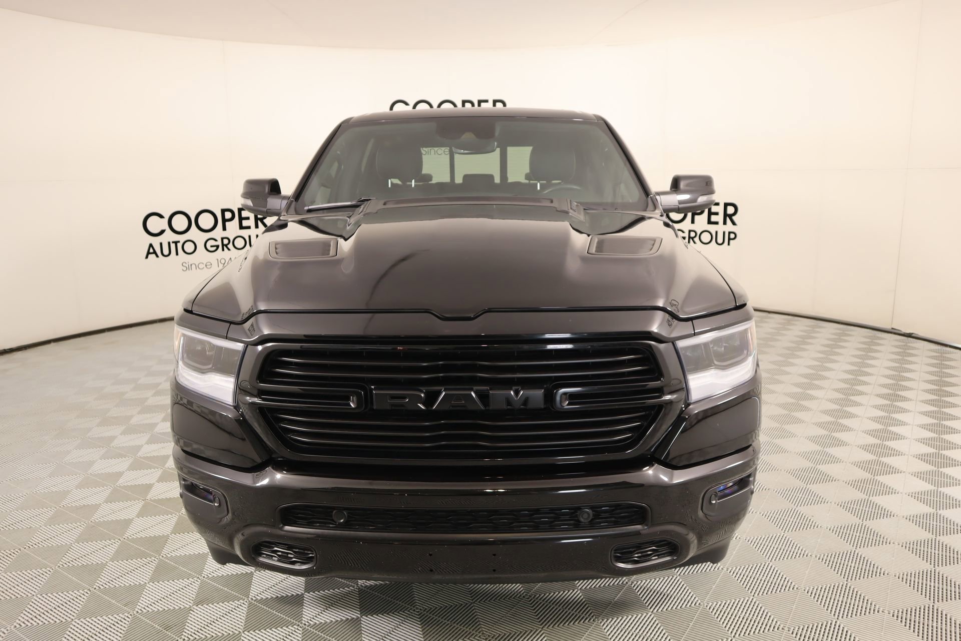 Used 2023 RAM 1500 Laramie image 10