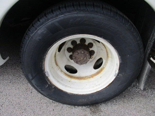 Used 2018 Ford E-450 and Econoline 450 Super Duty w/ Shuttle Bus Prep Package RWD image 32