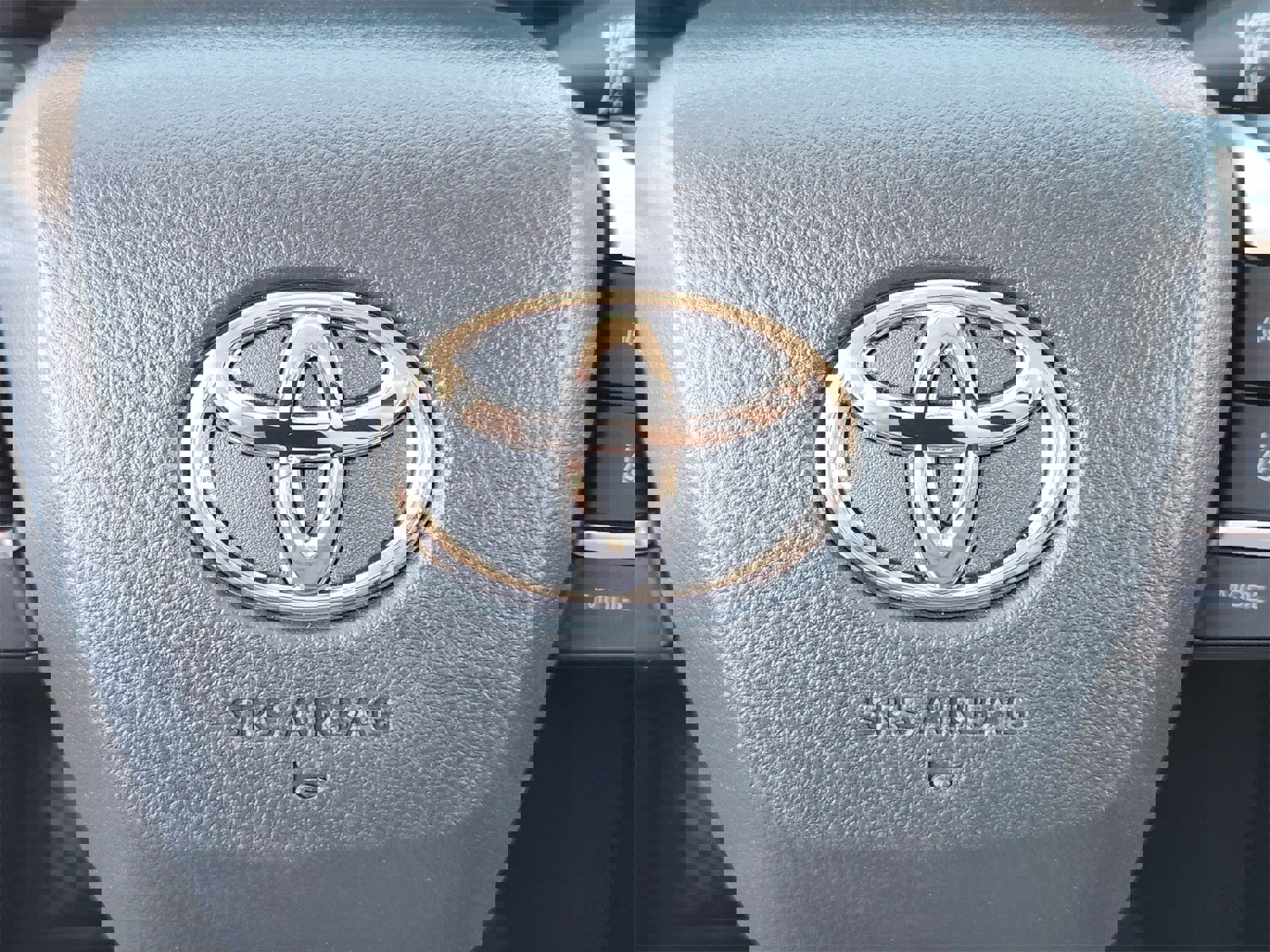 Used 2026 Toyota Sienna XLE image 34