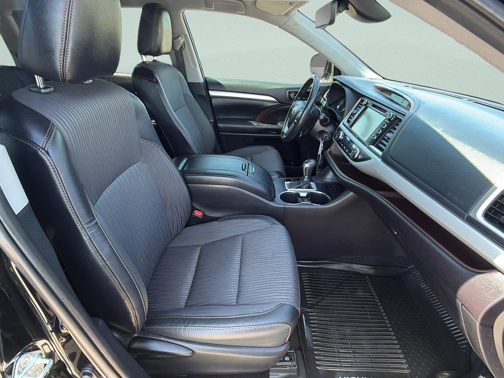 Used 2019 Toyota Highlander Plus image 11