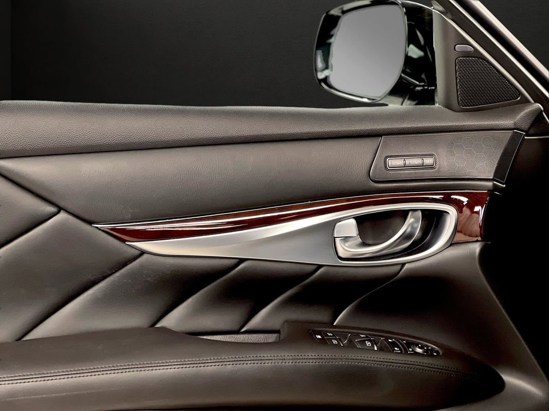 Used 2019 INFINITI Q70 Luxe AWD/4WD image 38